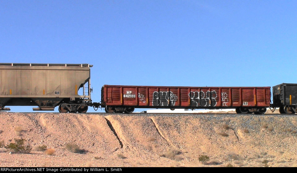 EB Manifest Frt at Erie NV W-Pshrs -49